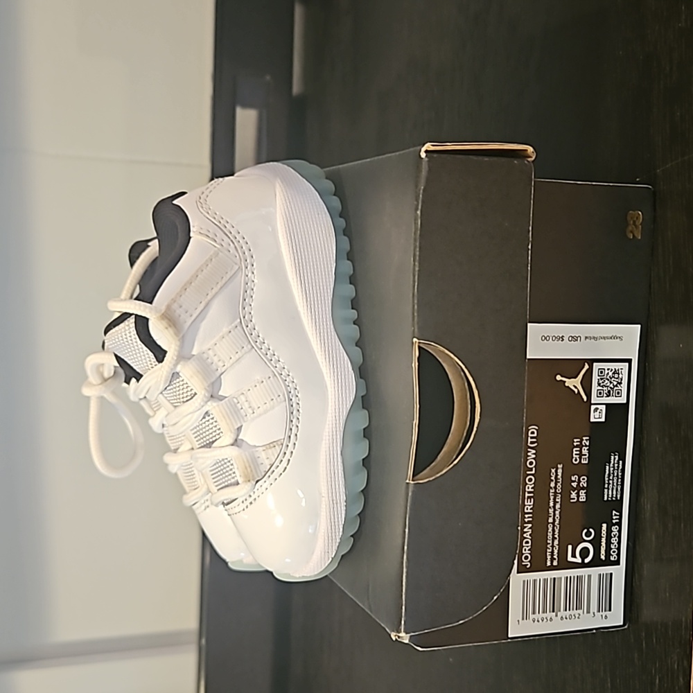Jordan 11 Retro Low TD